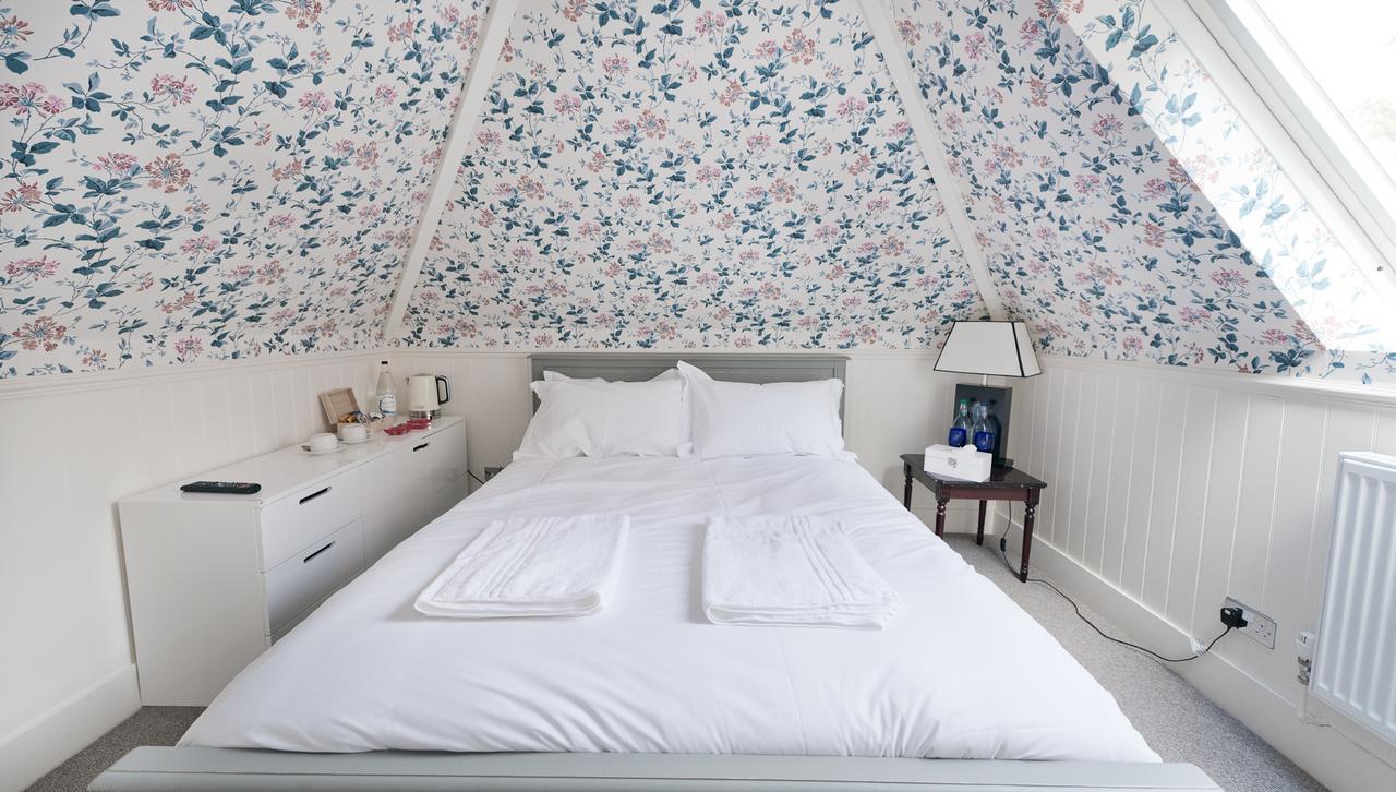 Trunkwell House Hotel Рединг Екстериор снимка