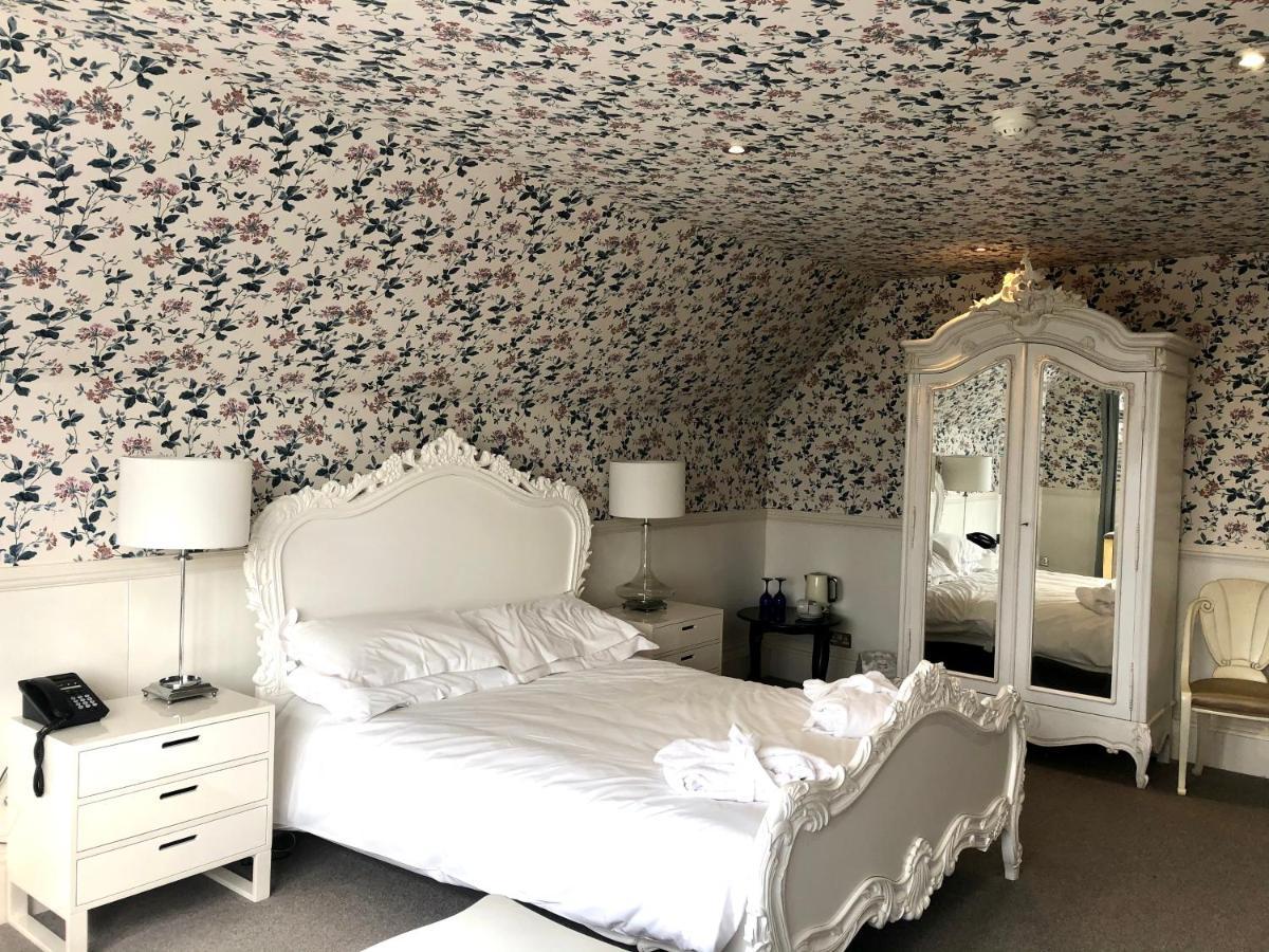 Trunkwell House Hotel Рединг Екстериор снимка