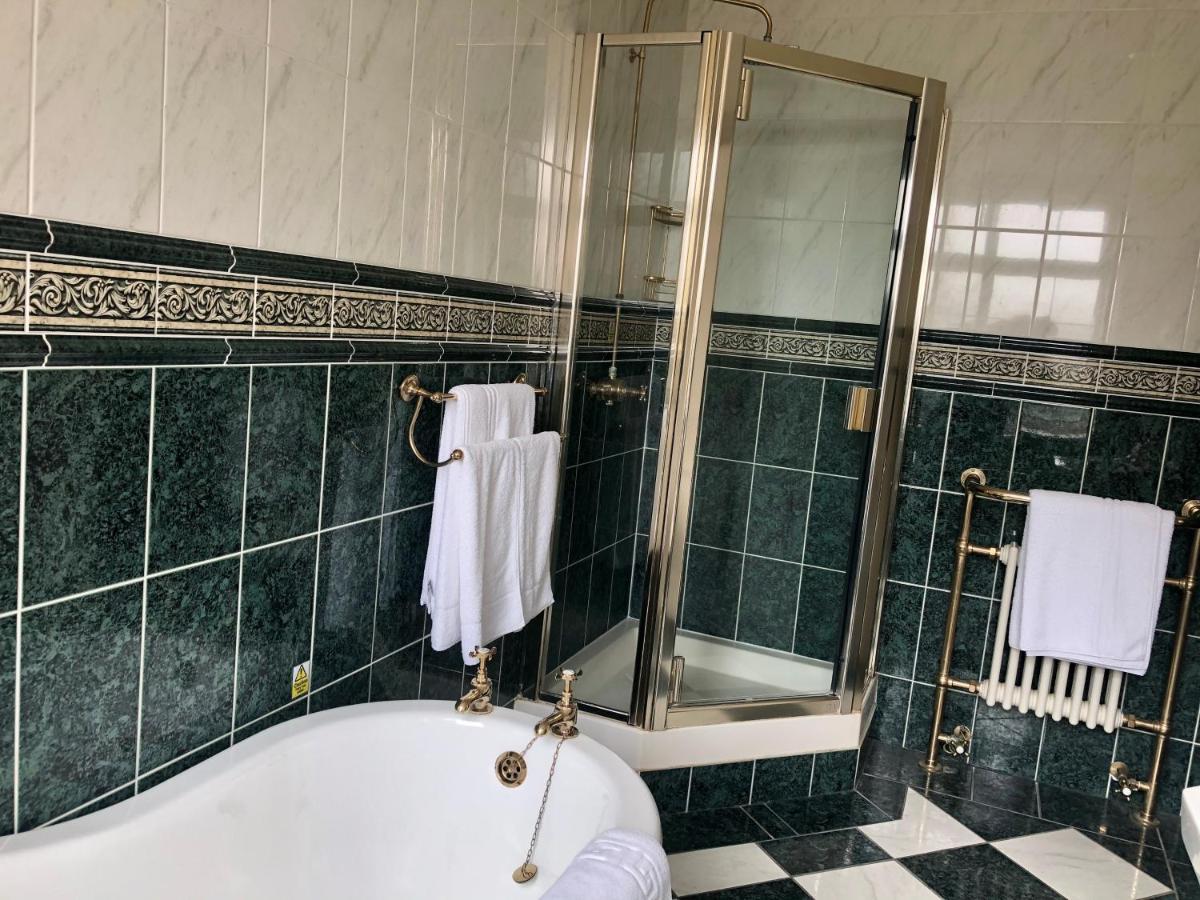 Trunkwell House Hotel Рединг Екстериор снимка