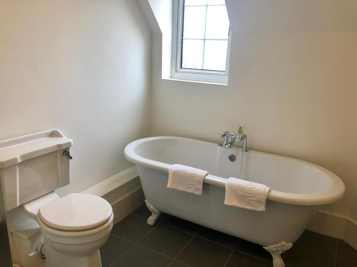 Trunkwell House Hotel Рединг Екстериор снимка