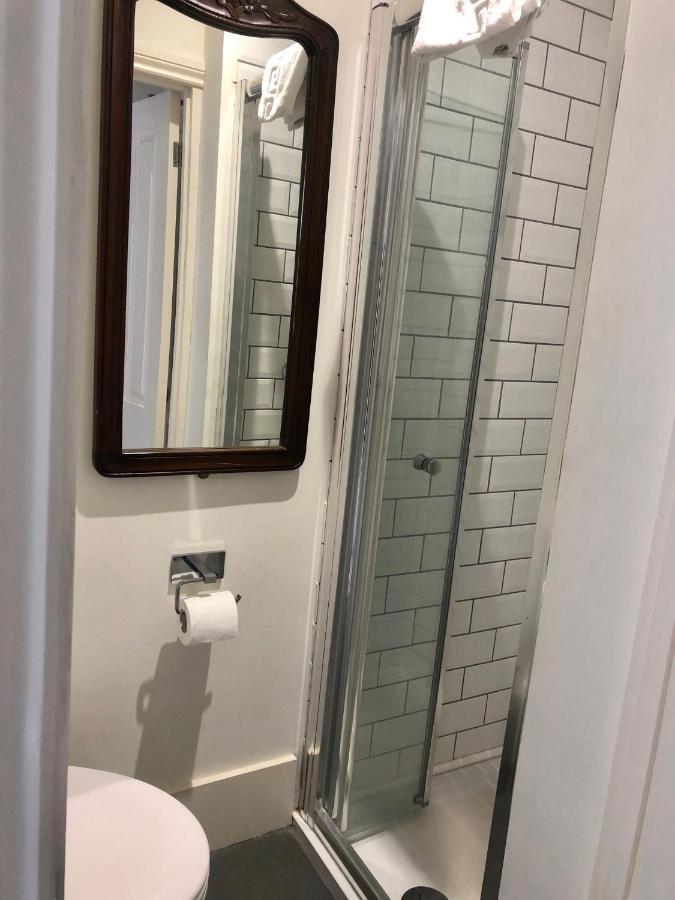 Trunkwell House Hotel Рединг Екстериор снимка